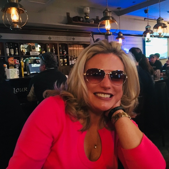 Meet your Posher, Sandra - Picture 2 of 3